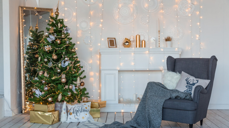 Holiday Decorations & Seasonal Decor for the Home